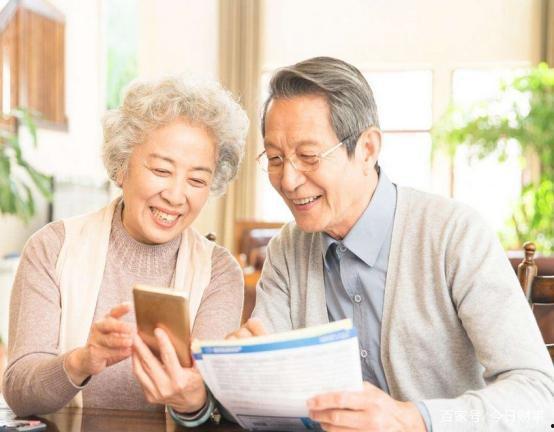 热门话题 老人不知所措,社会关爱与应对策略探讨