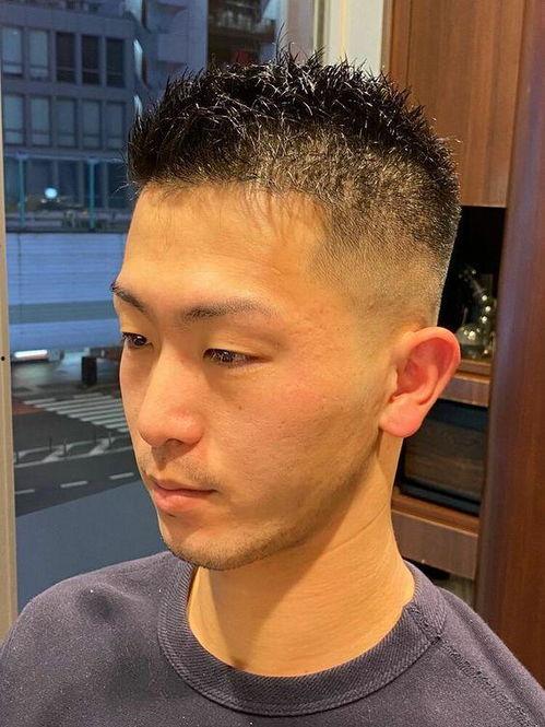 男生发型热门话题短句,男生发型热门话题盘点