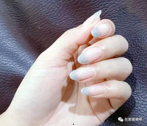 美甲热门话题文案简短,热门话题盘点