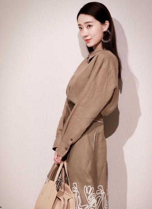 张小斐热门话题是什么,从热门话题到人气飙升，揭秘她的魅力之路