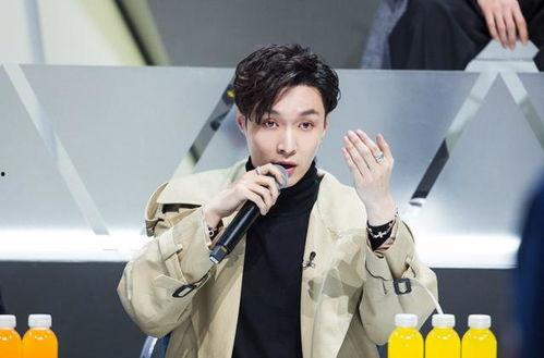 张艺兴唱歌视频热门话题,粉丝热议新曲魅力