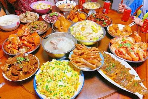中秋家宴上热门话题英文,Top Talk Topics at the Mid-Autumn Festival Banquet