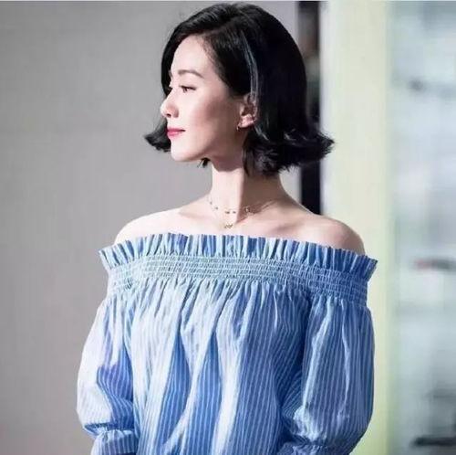 白头发的热门话题女生