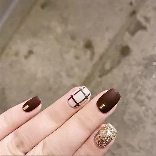 美甲热门话题文案图片,揭秘热门话题图片背后的时尚密码