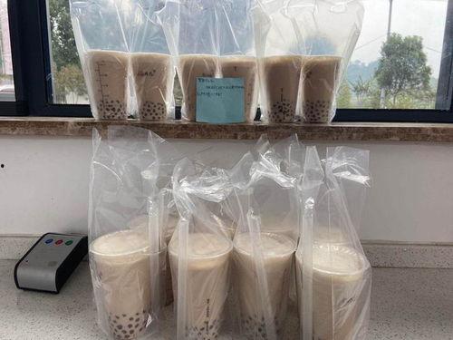 秋天第一杯奶茶热门话题,揭秘“秋天第一杯奶茶”热潮背后的故事