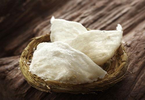 燕窝的热门话题有哪些,营养功效、选购指南与市场动态全解析